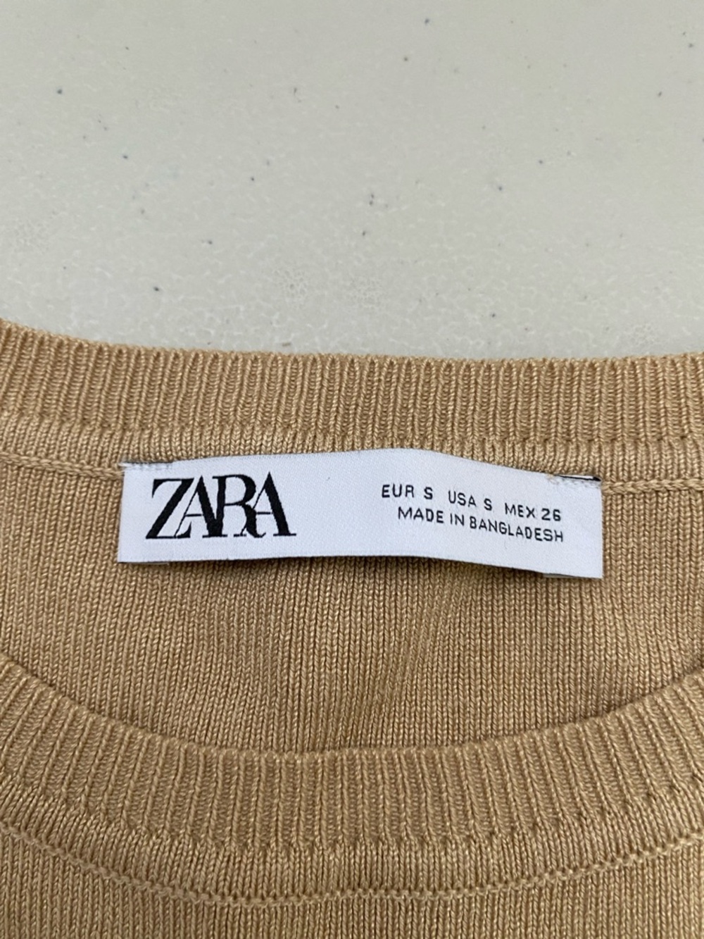 Zara Sleeveless Crew Neck Knit Top in Beige - Picture 9 of 10
